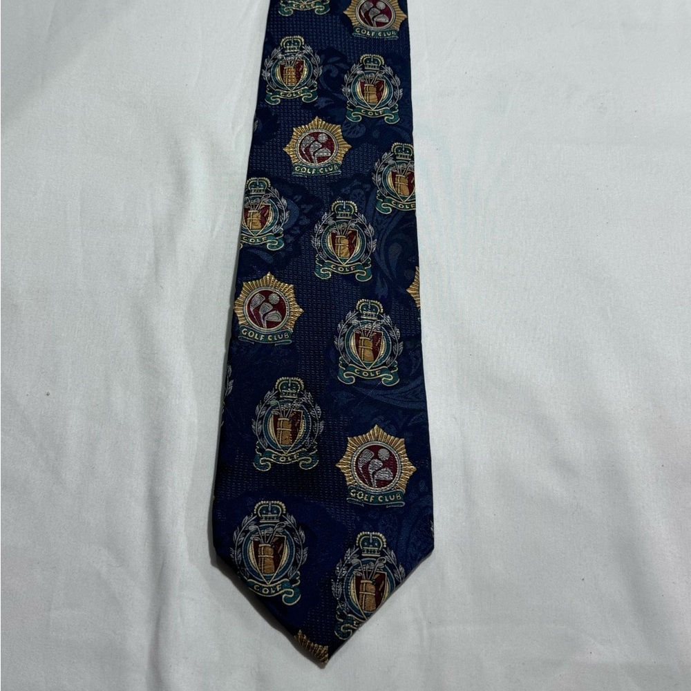VINTAGE MBP GOLF THEME 100% SILK TIE‎ . GREAT CONDITION.